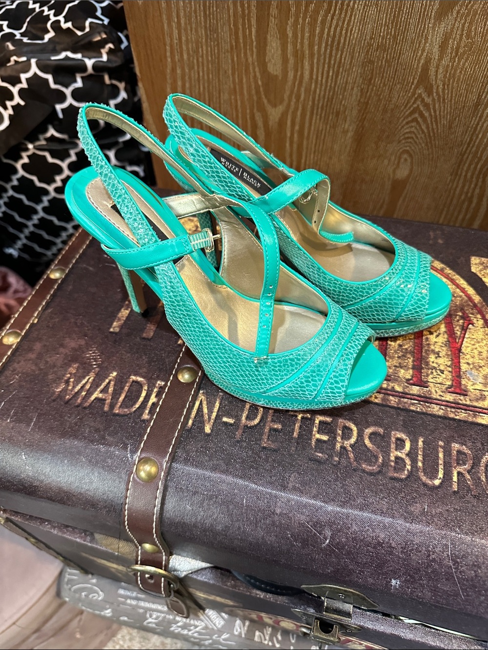 White House Black Market Teal Slingback Peep-Toe Heels